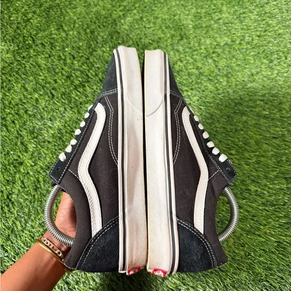 Vans Old Skool Black White Low Top Skate Shoes Suede Canvas Women’s 9 - Picture 7 of 8